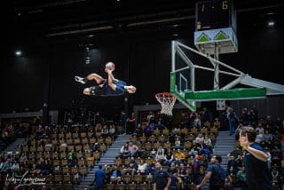 Betclic elite - entertainment game - impressive dunk